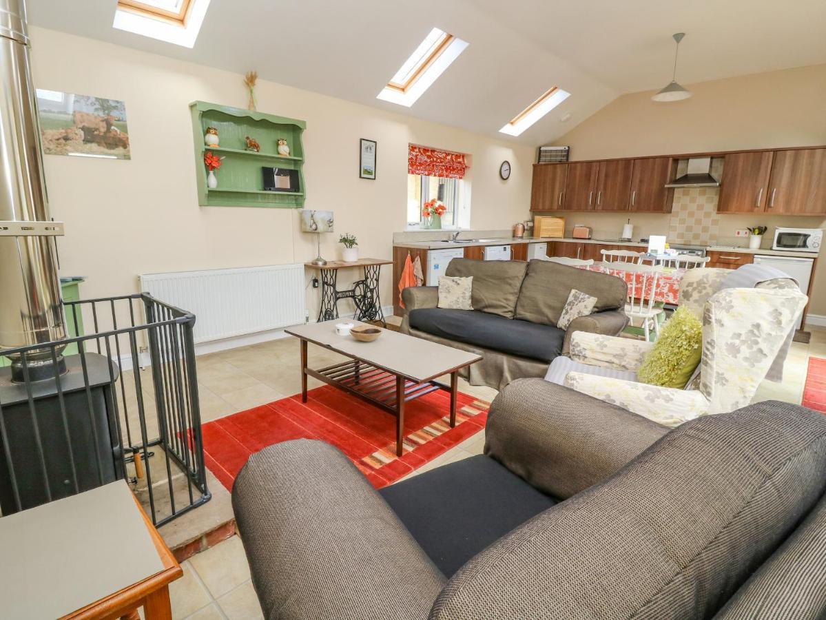 1 Pines Farm Cottages Ulleskelf Екстериор снимка